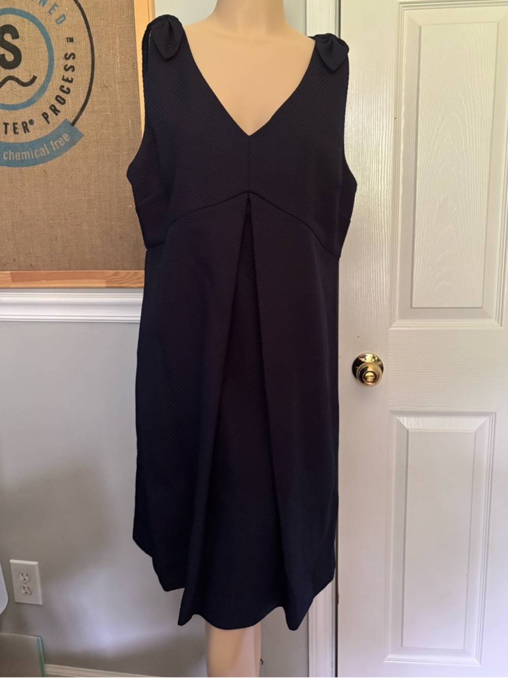 Trina Turk Navy MOD Textured V-Neck Midi Dress SZ 14